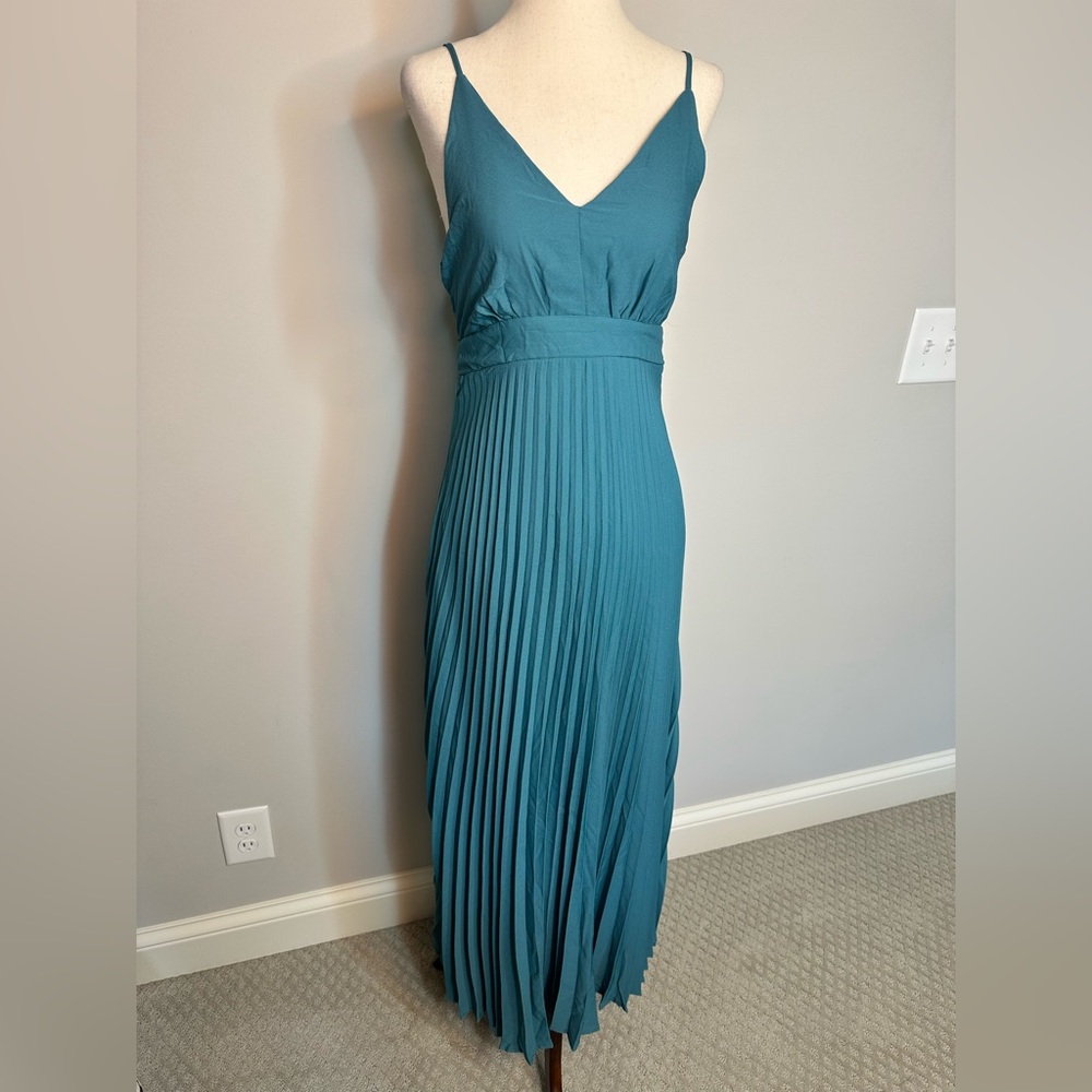 NWT sz M Charmed Hearts deep teal maxi dress pleated v neck adjustable straps